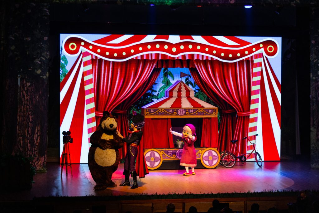 Masha e o Urso: Missão no Circo